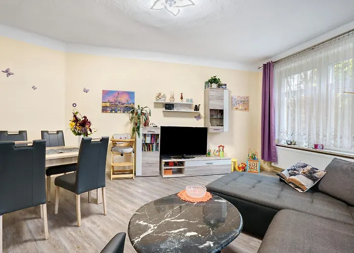 舒恩克帕尔科公寓 公寓 *