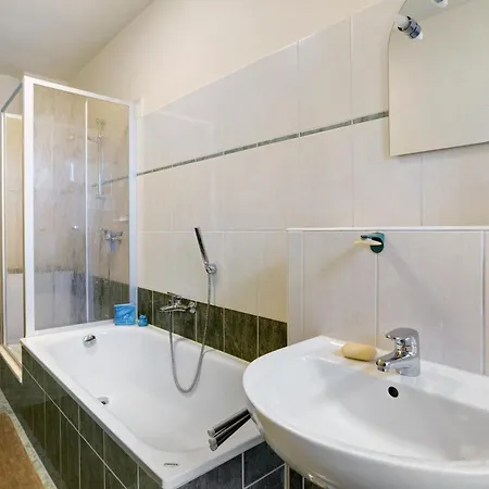 Am Schunckpark Апартаменты *